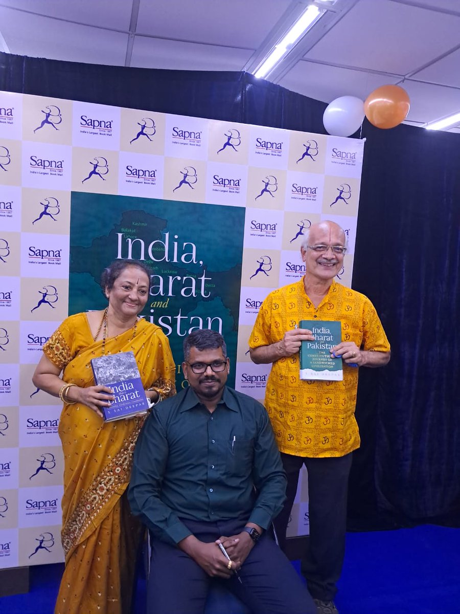 BloomsburyIndia's tweet photo. Sapna Book House in Koramangala, Bangalore hosted an engaging session with @jsaideepak where they discussed his books- #IndiaThatIsBharat and #IndiaBharatAndPakistan. 
#TheBharatBookTour https://t.co/V5FKRuvdNZ