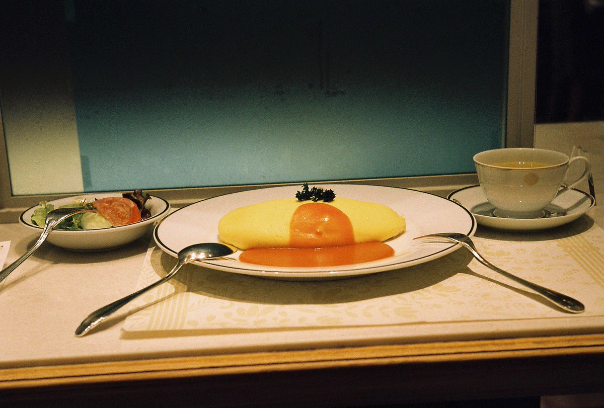 messin_around's tweet photo. オムライス＆プリンアラモード

#kiev4a
#Hasselblad
#fulm https://t.co/JzcqfqTzKq