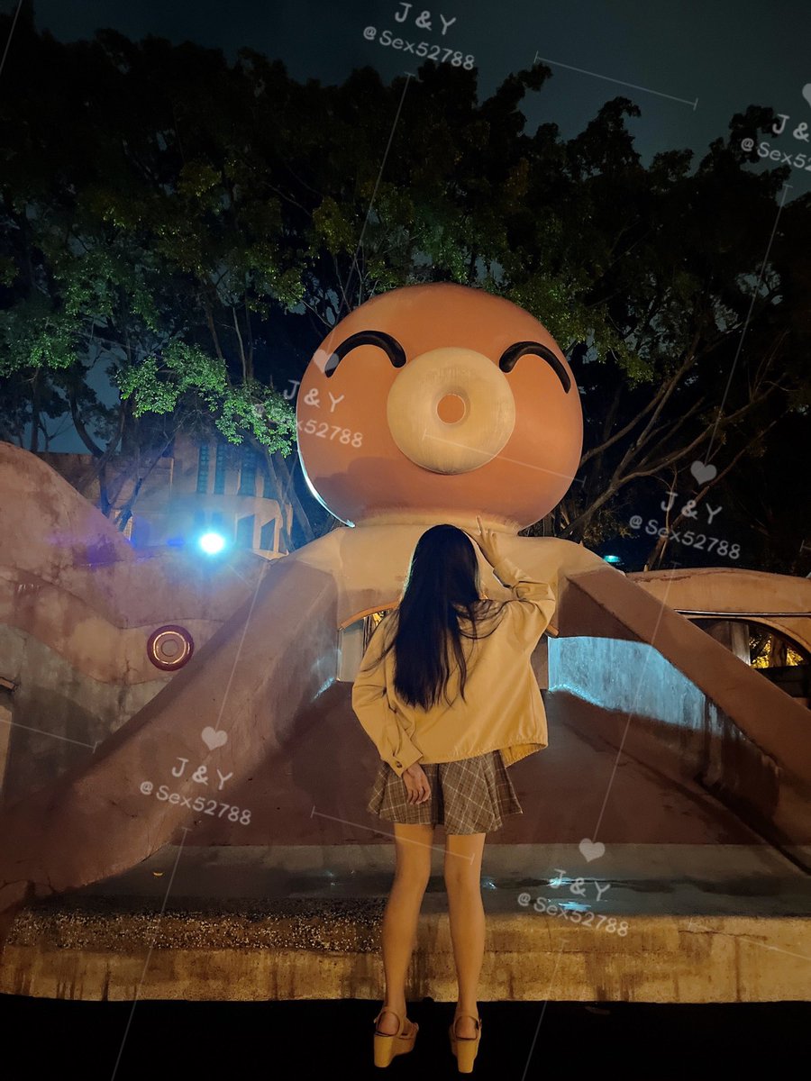 這麼大的小章魚🐙
應該會玩到腿軟吧😆

我說的是溜滑梯🛝

#設計師很懂玩