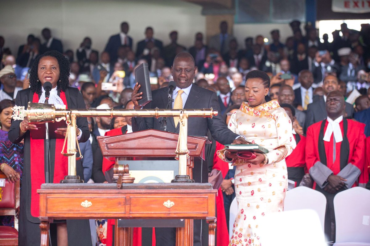 StateHouseKenya's tweet photo. This is the day the LORD has made; let us rejoice and be glad in it. Psalm 118:24 https://t.co/qkAc5xG1gZ