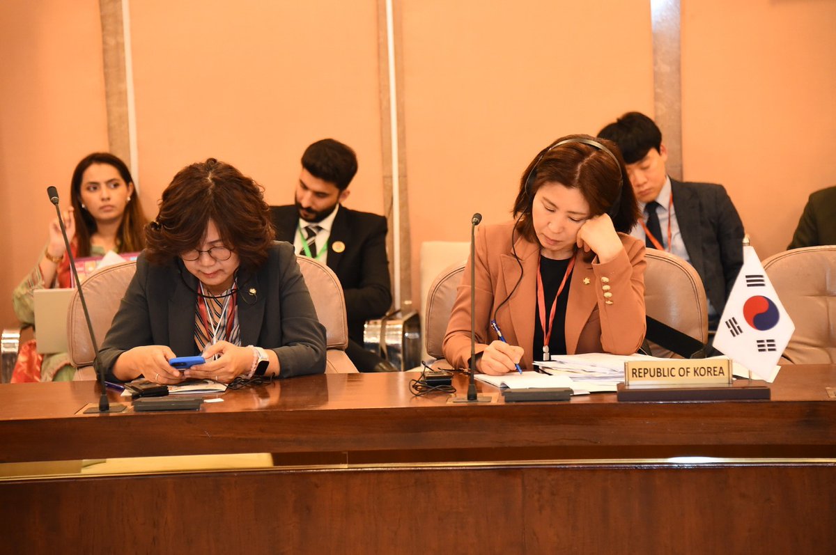 SecretariatSDGs's tweet photo. A sideline breakout session titled “Ensuring equitable access to Health” at the 3rd Regional Asia-Pacific Seminar of IPU kicks off at Parliament House.
#IPUinPakistan 
@NAofPakistan 
@IPUparliament https://t.co/aj3SXQWaHS