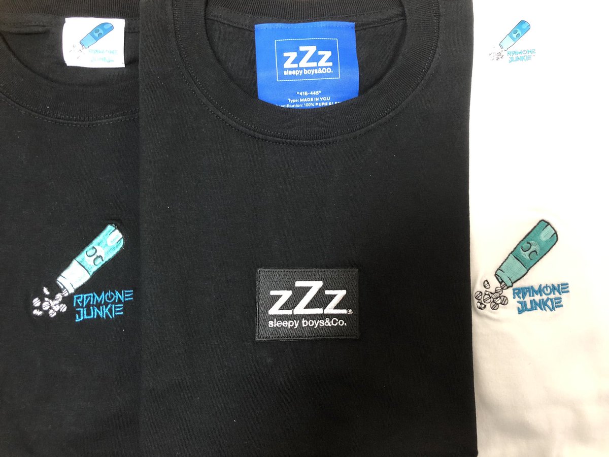 kenchi0210s's tweet photo. RAMUNE JUNKIEとzZz！こういうTシャツ好き♪ #ramunejunkie #gamingwear @RamuneJunkie_ #zZz #ジィーズ @zZzby0563 https://t.co/xava6czOBP