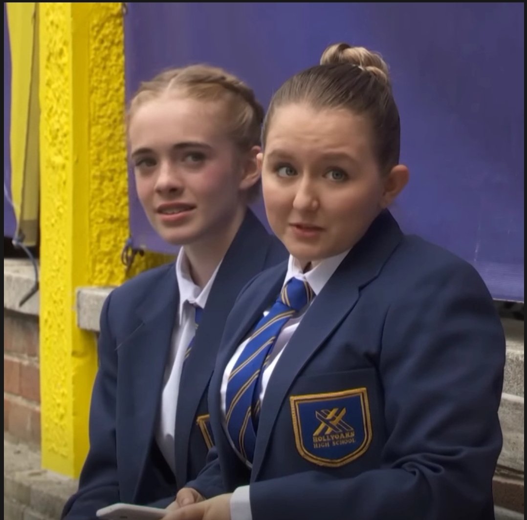 SoapsEast's tweet photo. #hollyoaks #hollyoaksedit #hollyoaksfans #hollyoakslovers #hollyoaksellarichardson #hollyoaksLeahBarnes https://t.co/GVS1KhheKs
