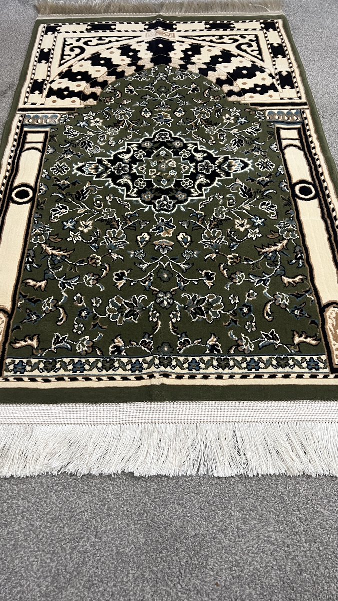Hadithoftheday's tweet photo. *Back in stock!*

Direct from Madinah, these beautiful Rawdah inspired prayer mats are now available on the HOTD website.

A perfect gift for parents or loved ones. 

https://t.co/li9C9x0C4T https://t.co/0wntlrmGxQ