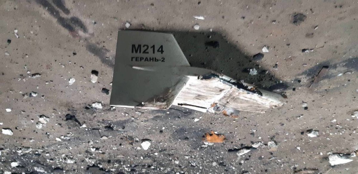 DefenceU's tweet photo. Iranian attack UAV Shahed-136, eliminated by the #UAarmy near Kupiansk, Kharkiv region.
🇷🇺 and 🇮🇷: A perfect union of two despots.
📷 @kms_d4k https://t.co/M7sQ9PX1hJ