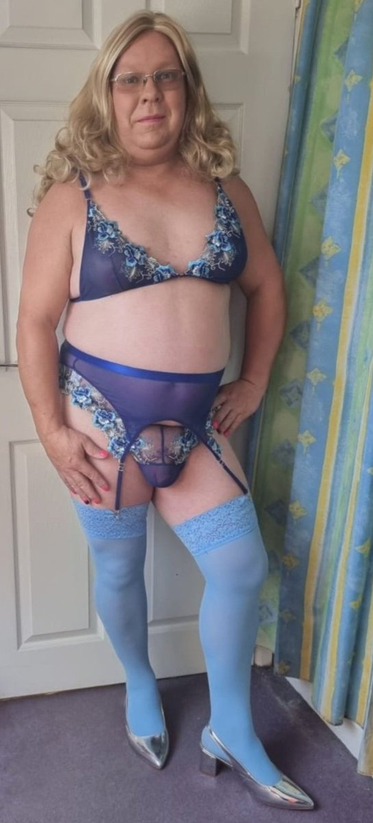 tights_james's tweet photo. This beautiful lady is Rebecca Clair brill.  @beckicb13 https://t.co/SZjFI1A7yq