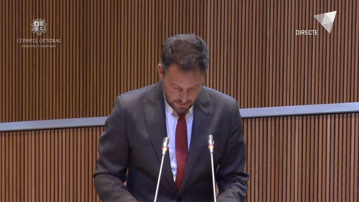 ▶️#debatorientaciópolítica 
🏡<a href="/PereLopezAgras/">Pere López Agràs</a> considera que el Govern "ha fracassat en matèria d'#habitatge". 
🗣️Defensa que cal "un pacte d'estat". 
🗣️Faran una "proposta de resolució perquè el parc d'habitatge públic sigui un 25% del total de cara al 2030".