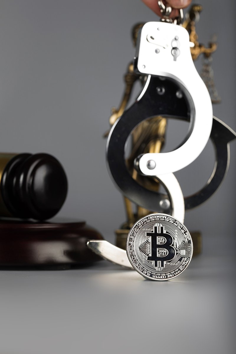 AnyLaw_Research's tweet photo. The U.S. Attorney’s Office for the Southern District of New York has brought the first-ever wire fraud charges against three individuals for insider trading of digital tokens on Coinbase, a #cryptocurrency exchange platform. Learn more in this article!

https://t.co/jFb4FMMral https://t.co/8zmP9nPpt6