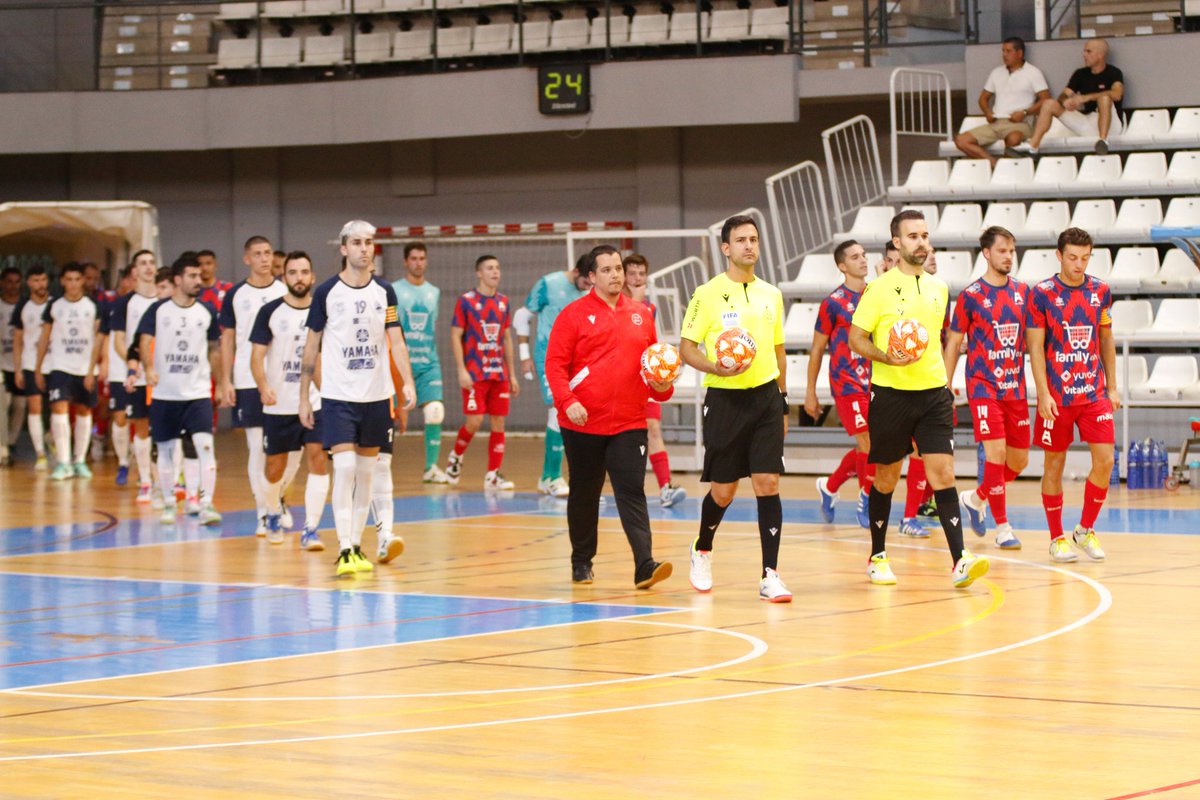 𝗧𝗩 | 📺 

📹 El encuentro entre <a href="/BisontesFS/">CFS Bisontes Castellon</a> y <a href="/AtlBenavente/">Club Atlético Benavente F.S.</a> que abre la jornada 1️⃣ de la Segunda Federación se podrá ver en abierto a través de la web de la Real Federación Española de Fútbol. 

📎 bit.ly/TVBisontesBena…

#FutsalRFEF