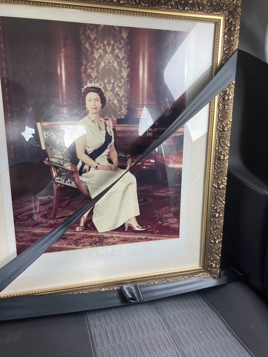 elvinsgeo's tweet photo. Not often you have to deliver a portrait of the Queen to head office. Signed on her visit to #Fauld mine in 1982. @britishgypsum @SaintGobainUK https://t.co/VDNZwYQdWA