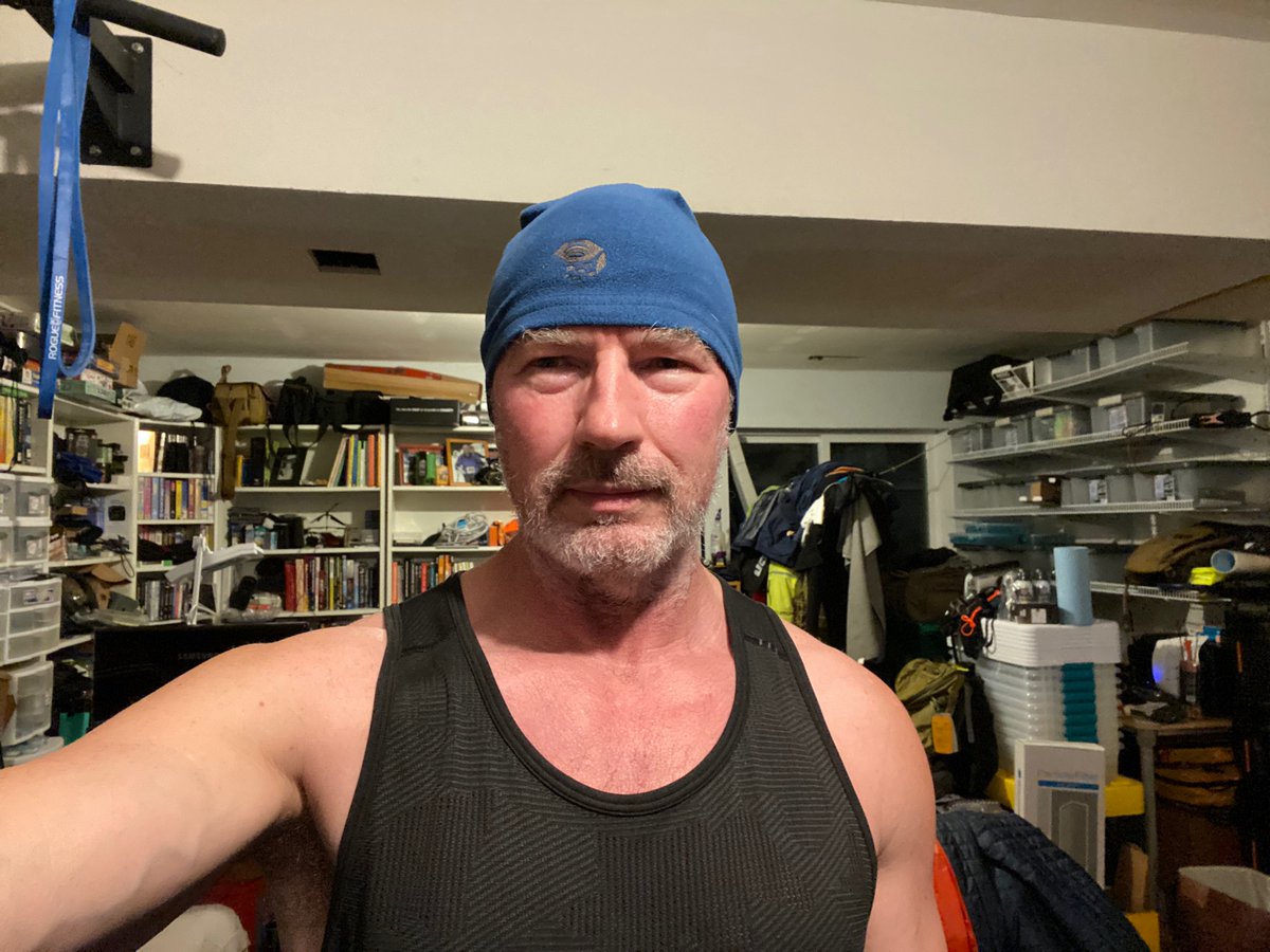 Sw00sh66's tweet photo. Working out at home … I have to much shit … https://t.co/8JrpmHxFj6