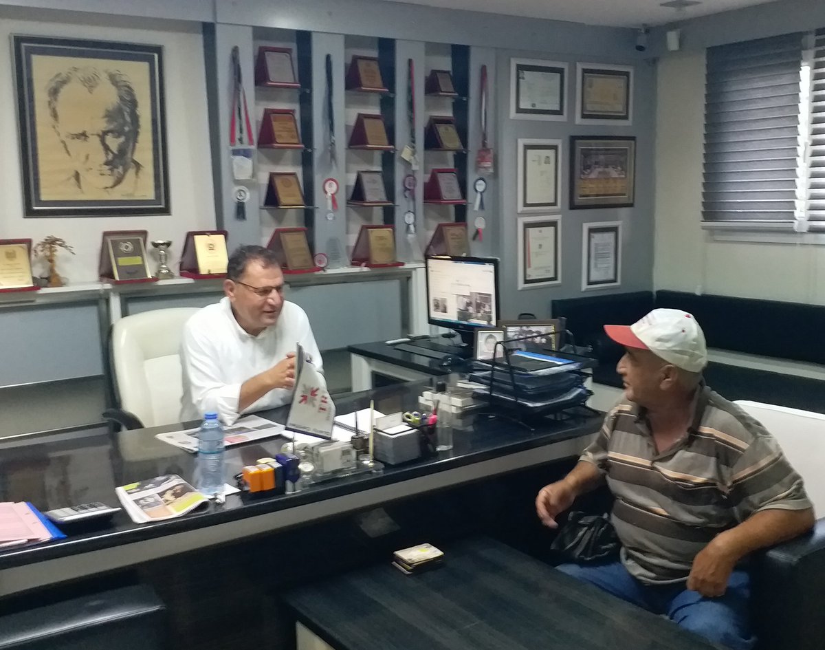 Büromuzun bu sabahki misafiri BİLETÇİ ÖMER..