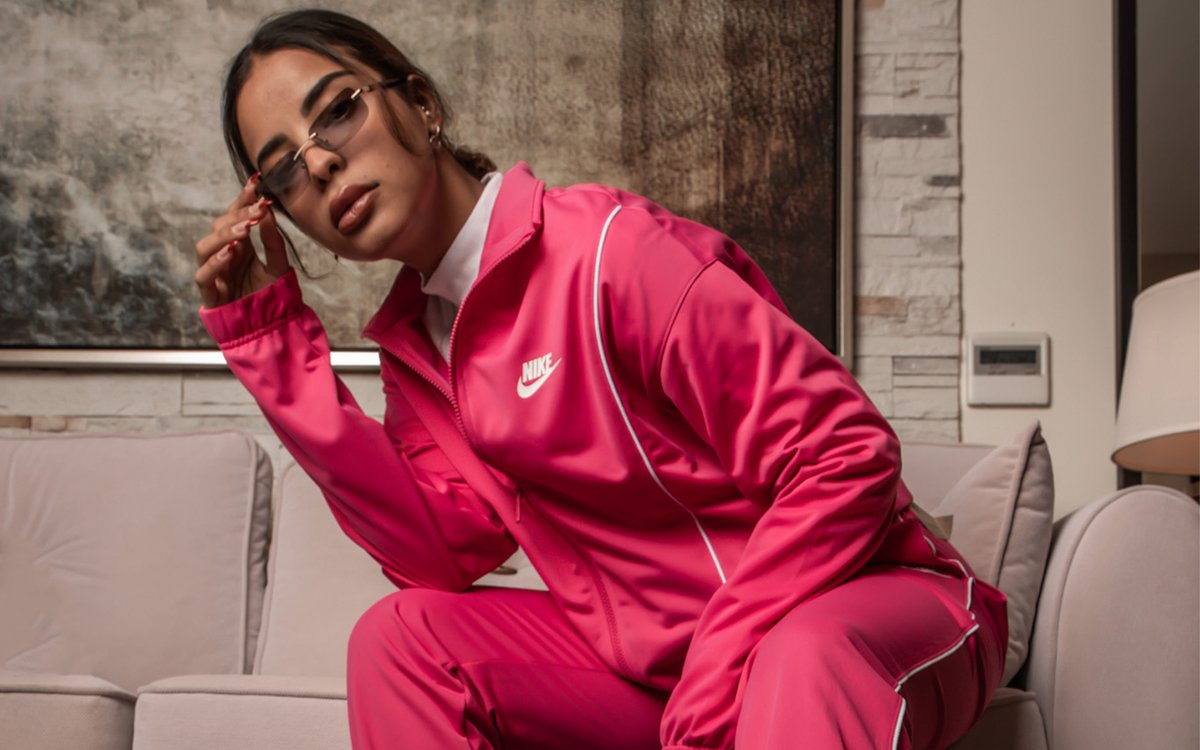 NejreeApp's tweet image. لما الاناقة تكون صور 😏: