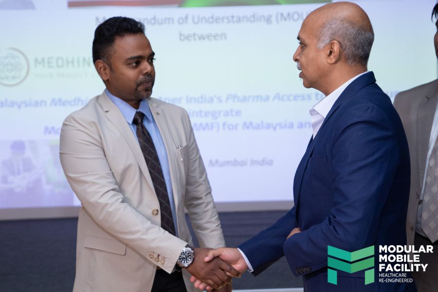 pharma_access's tweet photo. Thank you Mr. Joel  William from Medhini Group for visiting Modular Mobile Facility. Our heartfelt thanks to you for showing your presence at the launch of the most innovative modular facility.

#ModularFacility #modularcontsruction #ModularPharmaProjects https://t.co/vqohbUb0os