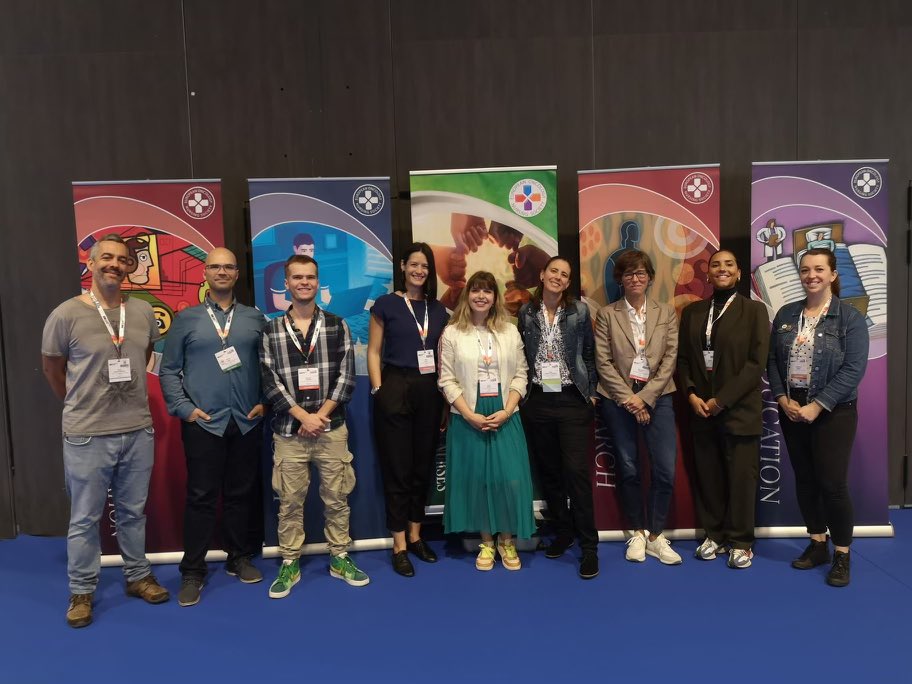 iufrs's tweet photo. 1/2 Our #oncology nursing research team together with clinical nurse colleagues from @OncoUNILCHUV at #EONS15 #ESMO22: Presenting projects, exchanging with collaborators across Europe, and receiving the @cancernurseEU #ECND22 video award! 🏆
Congratulations! https://t.co/82MJLRGrTb