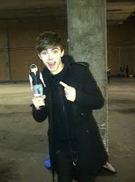 to celebrate me getting my nathan doll, here’s this photo