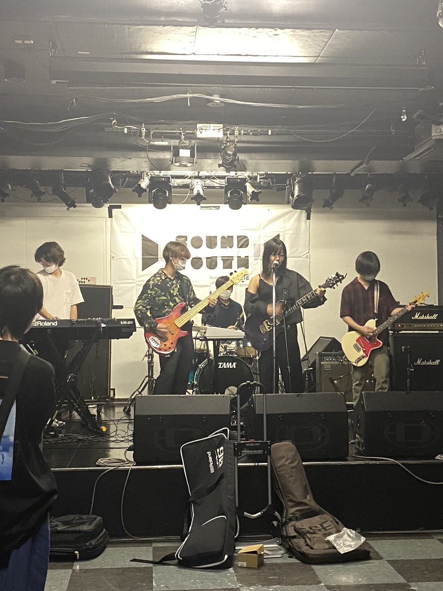 SoundYouthJP's tweet photo. リハ中です!
オープンは16:30開演17:00です🎸
近くにお越しの方ぜひ遊びにきてください!
#SOUNDYOUTH #サウンドユース
#下北沢ERA https://t.co/czrB7TfZmZ