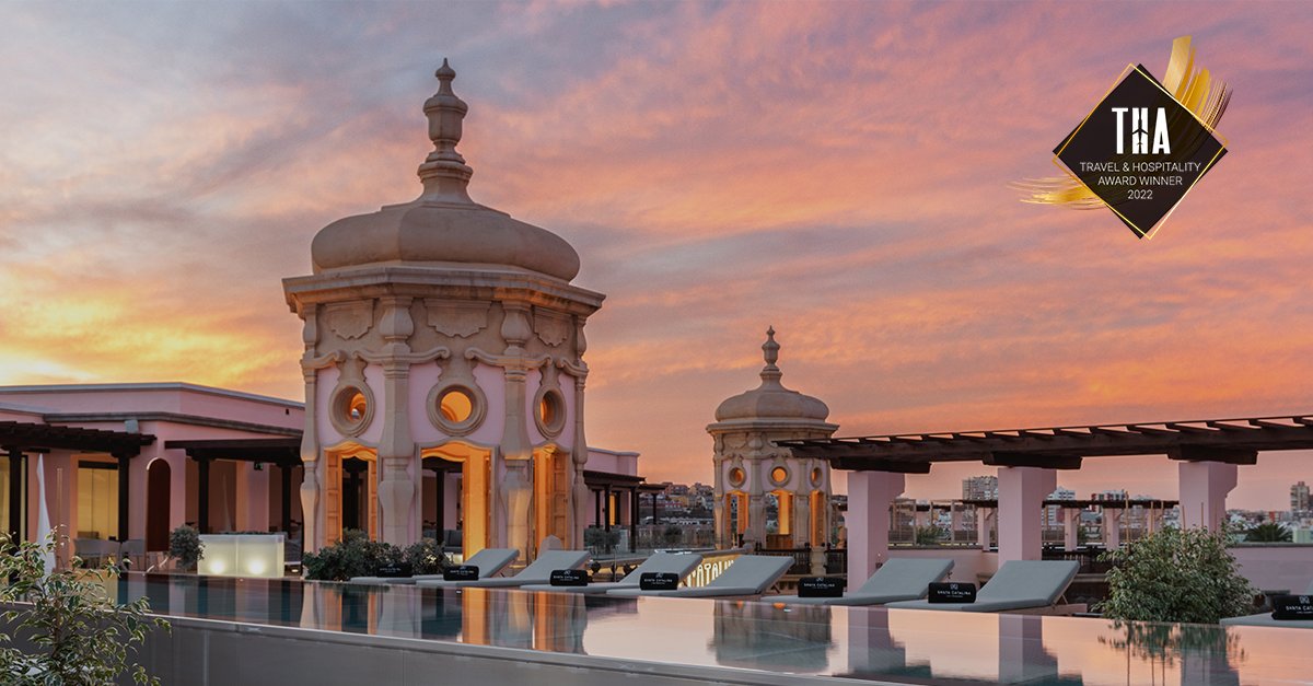 #RoyalHideawaySantaCatalina 5* GL, en #LasPalmasDeGranCanaria, ha sido incluido en la 'European Travel Guide 2022' en la categoría de Luxury Hotel of the Year 2022 for the Canary Islands, Spain. ¡Enhorabuena 🎉!