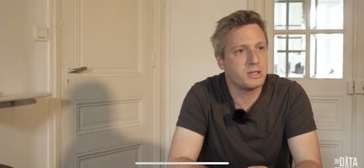 jacquespriol's tweet image. 😍 Découvrez en ligne le premier épisode de #DataBroadcast la chaîne @youtube imaginée par @Etienne010101 !

Au menu : les métiers de la data. Avec les trois formidables interviews de @joelgombin @Mathilde_Hg @cecileLG !

👉🏻 youtu.be/lTcK24IvKiE