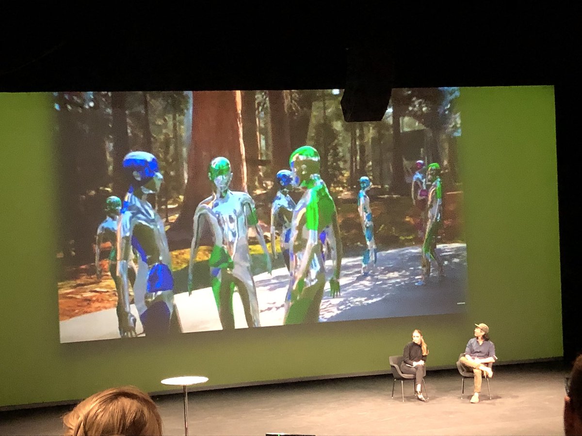 #OperaBeyond Fireside chat w 🇨🇦 <a href="/dburgar/">Dan Burgar</a> &amp; <a href="/idakymmer/">Ida Kymmer</a> discussing intersection art &amp; technology - screens, sculpture, #AI #digital worlds &amp; more sharing experiences in “Meaning, Purpose &amp; Connections in the #Metaverse” plus comparing #VirtualReality w the #RealWorld <a href="/BeyondOpera/">Opera Beyond</a>