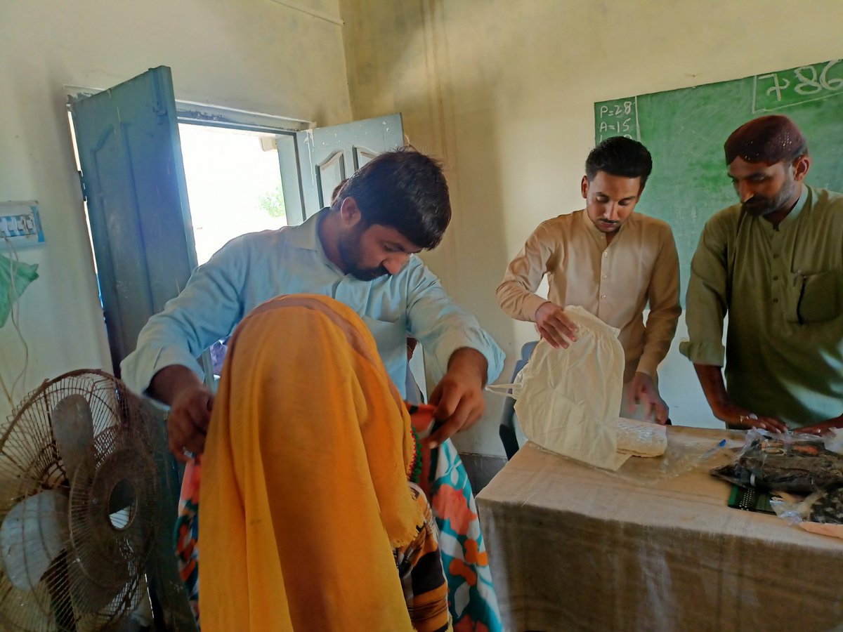 EbadParas's tweet photo. Distributed New Clothes among flood affected Childrens, Men and women at Village Mehar Ali Laghari, UC mir Imam Bux. https://t.co/rbvScLR9n8