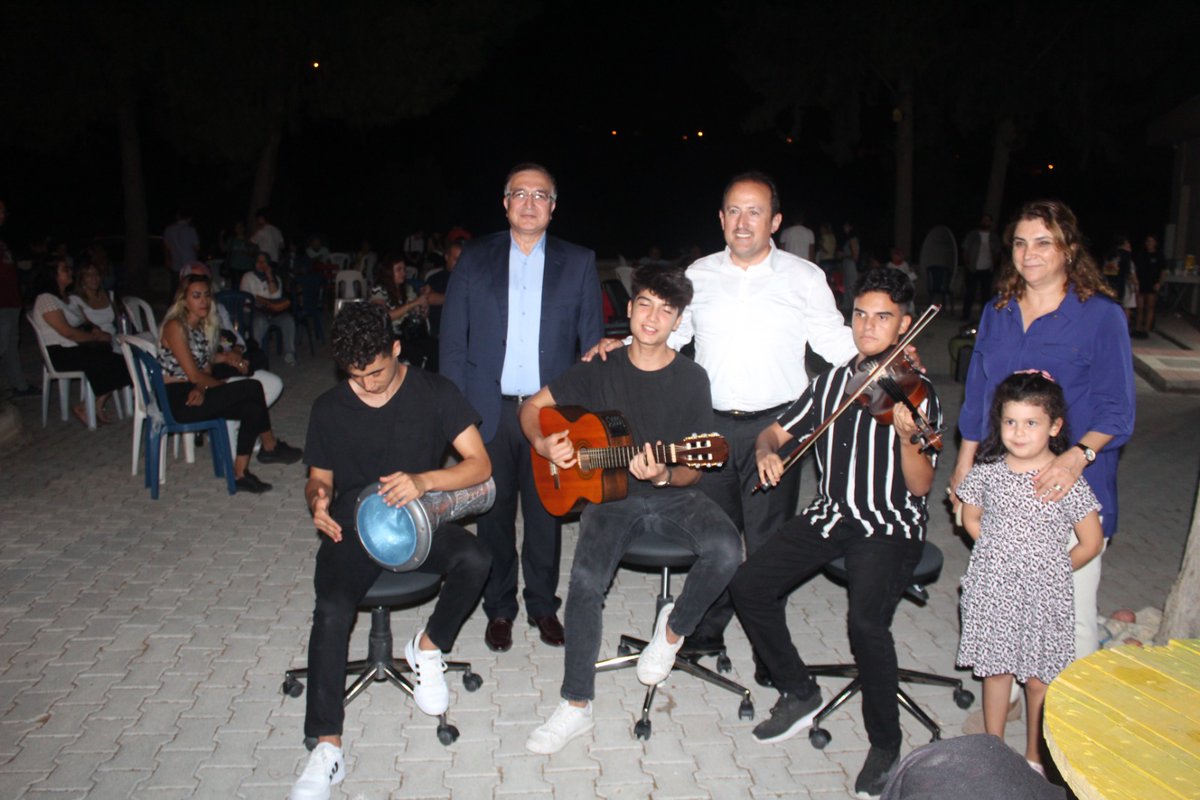 Valimiz Sayın Ali Hamza PEHLİVAN'ın teşrifleri;Kaymakamımız Sayın Gürsoy Osman BİLGİN,İl Millî Eğitim Müdürümüz Sayın Adem KOCA ve İlçe Milli Eğitim Müdürümüz Sayın Dursun KILIÇ'ın katılımlarıyla; Mersin Bilim Köyü'nde "Teleskop ile Ay Gözlemi ve Planetaryum Etkinliği"düzenlendi