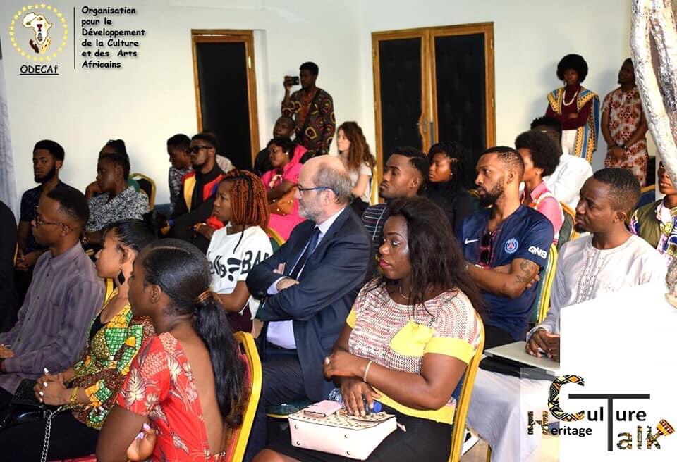 Nya_Hendjou's tweet photo. English below 

Il y’a de cela trois (3) ans, nous avons (@odecaf2) mis sur pieds un programme mensuel d’éducation culturelle dénommé Heritage Culture Talk à l’attention des jeunes dans le but de les édifier sur les questions de patrimoine culturel africain.
⤵️ https://t.co/deCMkxjF5J