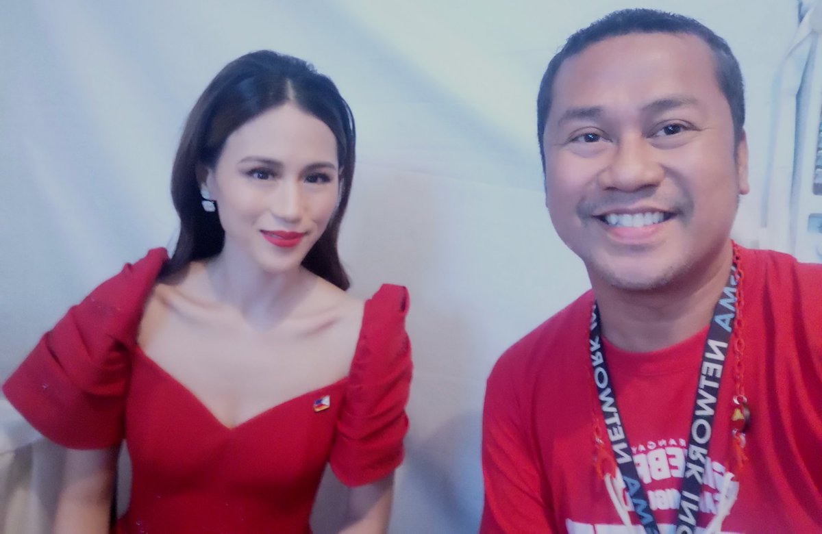RandyVoiceOver's tweet photo. Congrats #ToniGonzaga @ALLTVOfficial Mabuhay ang #ALLTv #AMBS2 @Cynthia_Villar ๐งก ๐ Would Love to be Your #VoiceOver ๐ https://t.co/8QhBueqVfc