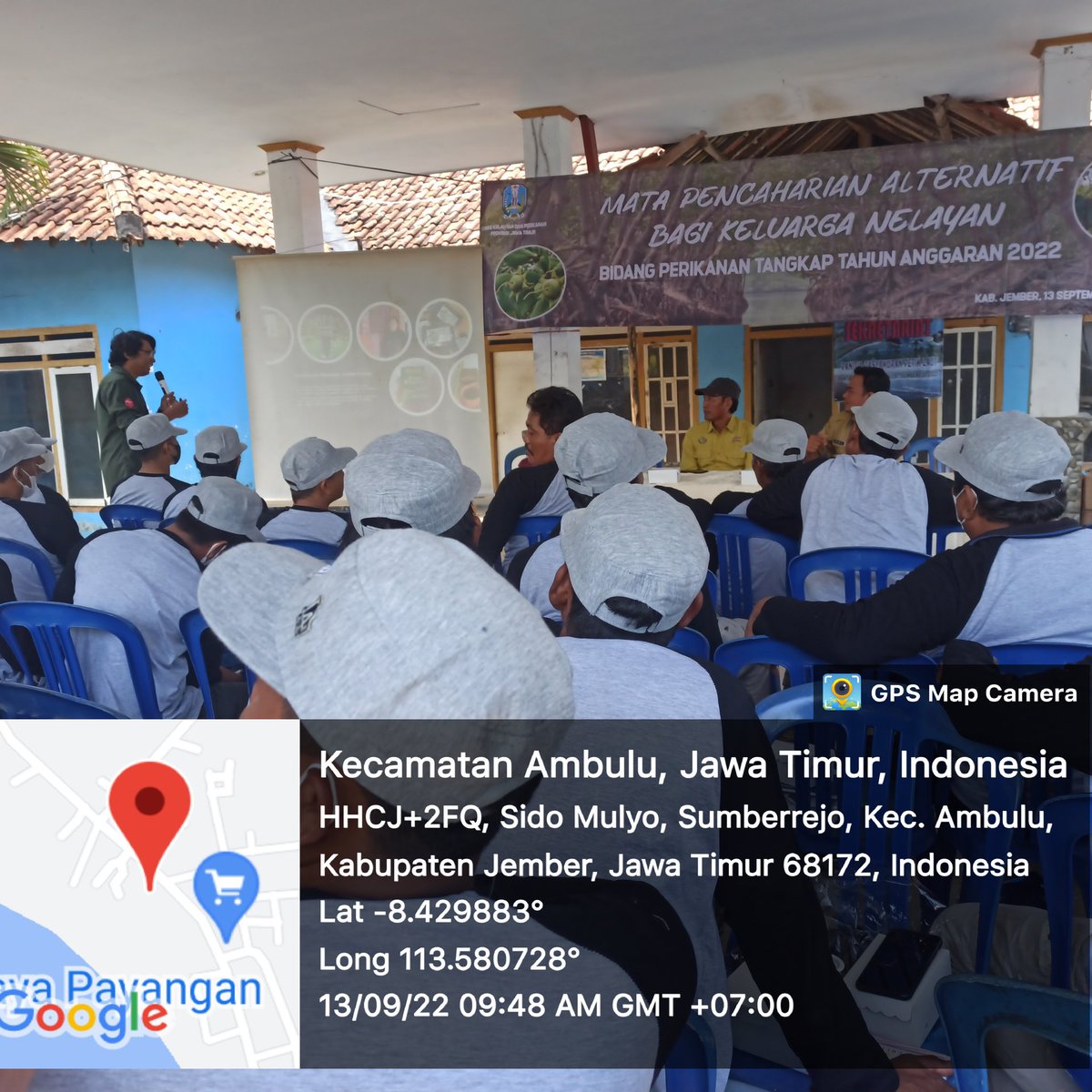 adentakurnia's tweet photo. Selasa,13/09/22,@adentakurnia Pendampingan MPA masyarakat nelayan o/DKP Prov.Jatim dan Dinas Perikanan Kab.Jember srta penyuluh kpd Msyrakat Nelayan di Dsn WatuUlo Ds.Sumberejo Kec.Ambulu
#GiatLuhkanSatminkalBWI #Jember #WatuUlo #LuhkanJaya @bppp_banyuwangi @puslatluhkp @kkpgoid https://t.co/x34WQpzF4S