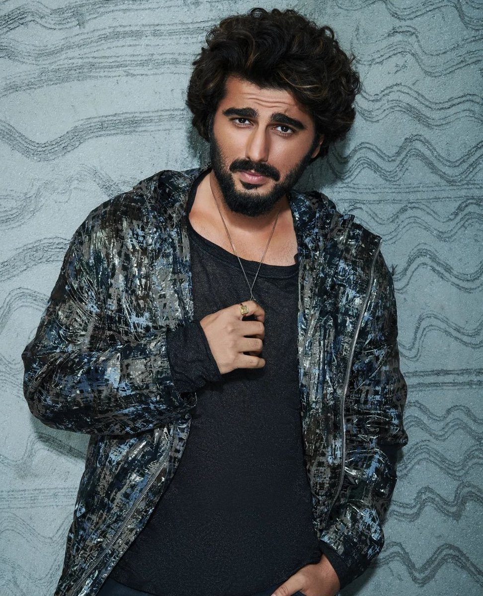 bombaytimes's tweet photo. "I want to produce and direct at some point," says #ArjunKapoor as he talks about all this and more with BT. Click the link in our bio to read the full story
.
.
.
.
.
#arjunkapoor #actor #bollywood #bollyactor #EkVillianReturns https://t.co/sv3omS3na8