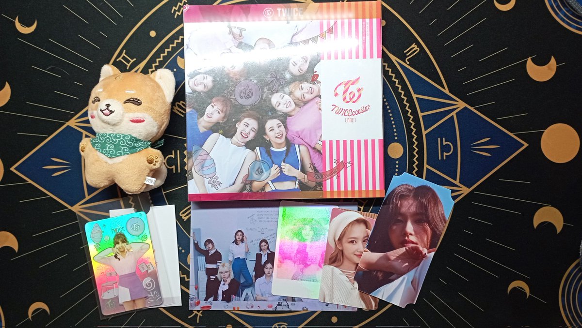 _dalnneko's tweet photo. AAAA got my Twice merch & Shabainu !! 💕✨
Thank you so muuuch @VinylRacksPH 💖
tysm for the freebies too!! ^^
#VRPHFEEDBACKS https://t.co/FG7ADccb8a