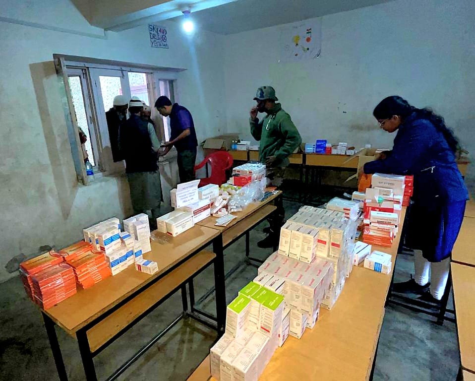 VedPrak12390214's tweet photo. #FirstAidDayInKashmir
#GurezFirstAidDay
#TangdharFirstAidDay
#MachhalMedicalCamp
#TangdharMedicalCamp
#GurezMedica https://t.co/lzdhZuTPNs