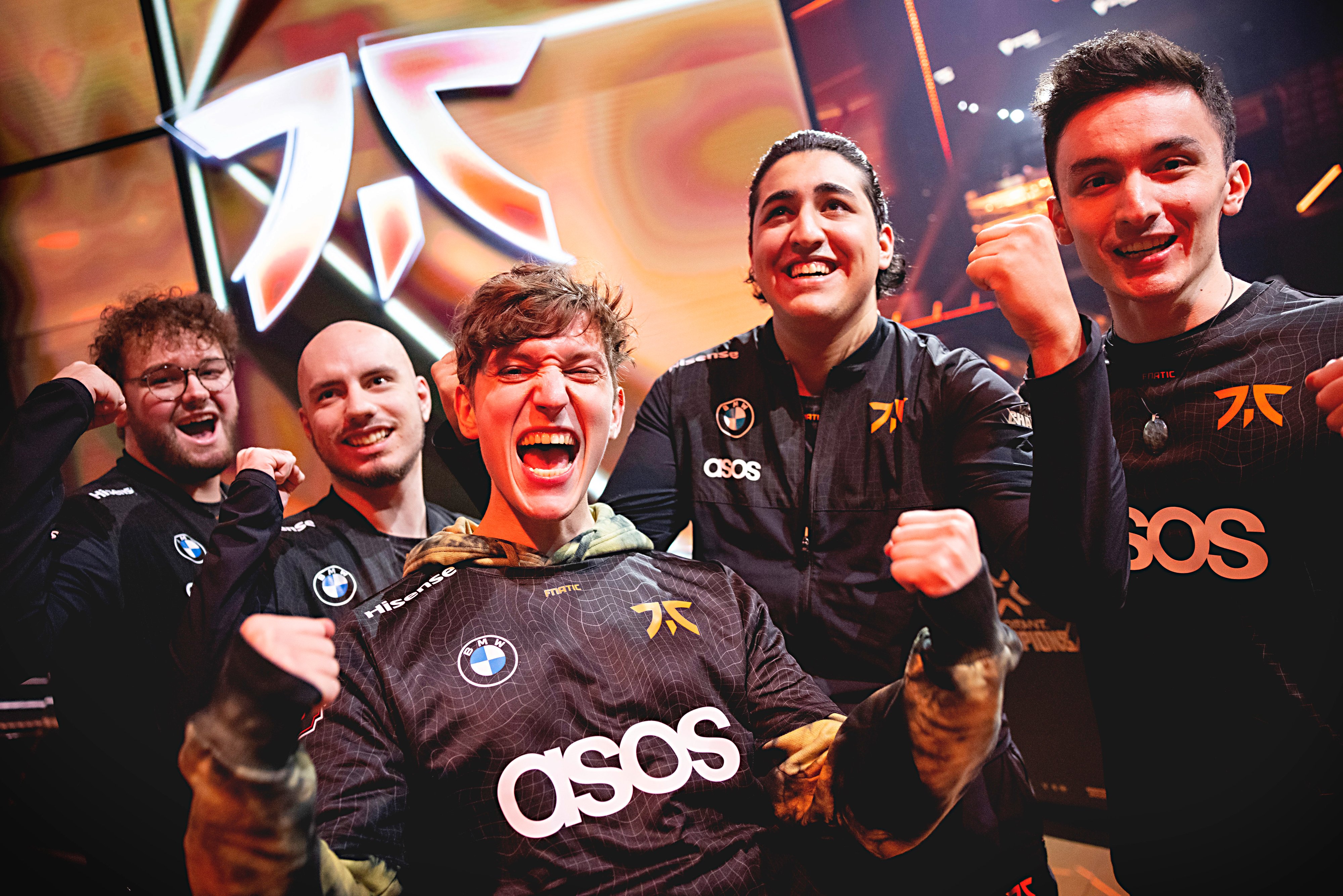 Fnatic サイン入りユニフォーム【激レア品】 VALORANT drx ユニフォーム valorant サイン入り - メルカリ