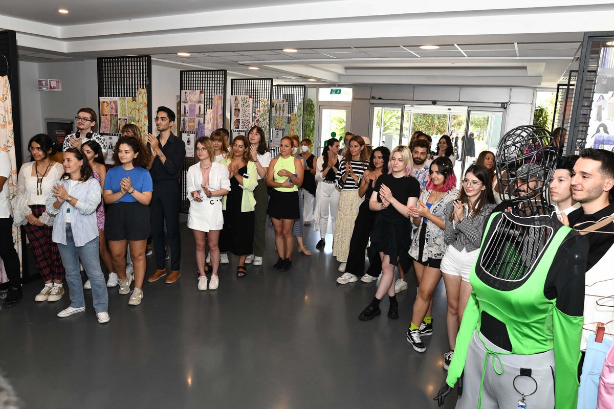 Polytropon_AS's tweet photo. Sun Tekstil Design Project 2022 has drawn to a close, with a very impressive group of designers by explored their inspirations first digitally using @browzwear. 
We congratulate the whole group, who learned and created so much!

@Polytropon_AS 
@PolytroponAS 

#3D #digitalfashion https://t.co/EnEq6vYVRf