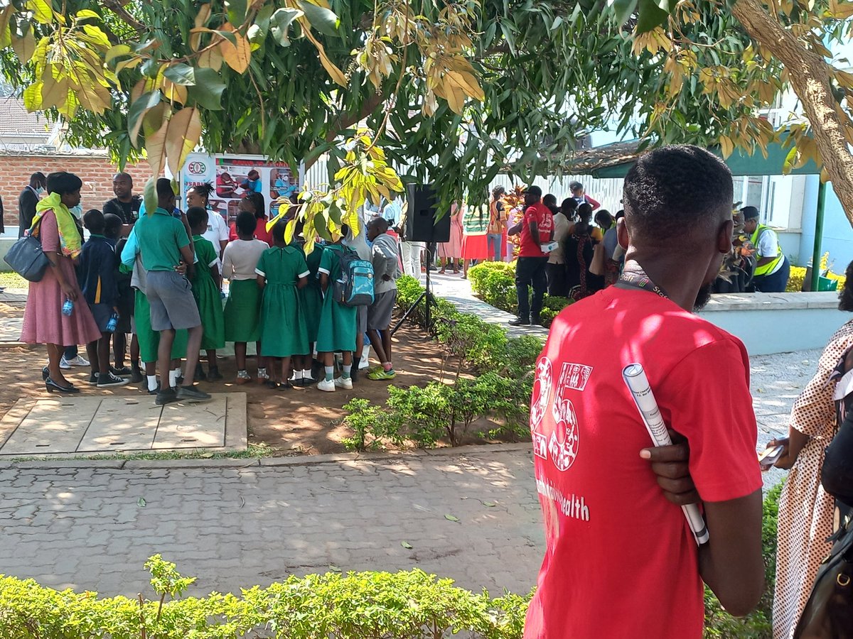 ElizaMbamba's tweet photo. #PublicEngagement is central to the work we do bacause 'sharing is caring'!
@AcaciaStudy @MlwLung @MlwTrust
#ResearchDrivingHealth #MLW #PublicHealth #ChildhoodAsthma #Asthma #HealthLiteracy #CommunityEngagement https://t.co/btKRpdSZ5K