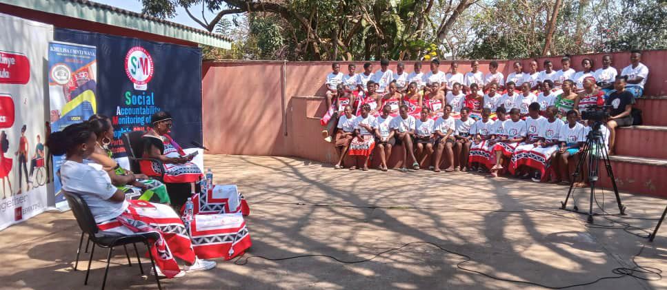 SAfAIDS's tweet photo. SAfAIDS Eswatini &amp; Khulisa Umntfwana provided #SRHR, ending #GBV and early &amp; unintended pregnancy #EUP information to AGYW during the Reed Dance - Umhlanga 2022. The session engaged 995 AGYW (“maidens”) gathered at the annual Reed dance cultural event https://t.co/LUcqh8kWTM