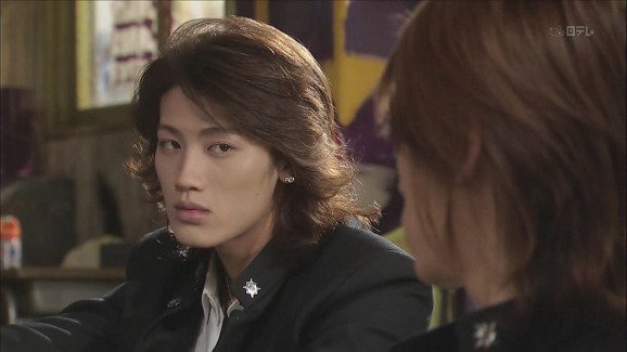 드라마 '고쿠센2'입니다 드라마가 재밌고 아카니시진 얼굴이 맛있어요Translate post