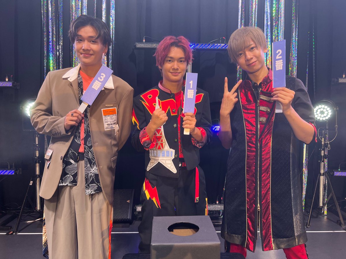 tvasahi_cs's tweet photo. 【ch1】遂に今夜7時～ボーイズグループ パフォーマンスバトル #FutureStar「生放送」🎖

パフォーマンスの順番＆組み合わせが先ほど決定🕺

予選Aブロック
① #SIGNALMONSTER
② #BLVCKBERRY
③ #RUSH300

予選Bブロック
① #BMK
② #B2takes!! 
③ #N0NAME

 https://t.co/EtHg2taQ6z https://t.co/3mHTAnYOT5