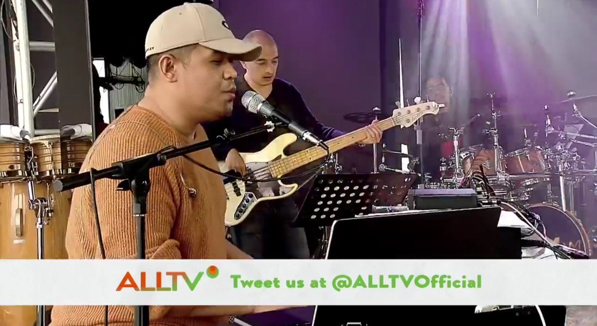 ALLTVOfficial's tweet photo. OPM Icons Jinky Vidal at South Border all out ang kantahan sa #InstaJam, dito lang sa ALLTV!

Tweet us at @ALLTVOfficial and use the hashtag #ALLTV #ALLTVsayaALL #ALLTVChannel2 ! https://t.co/YjqxBYZOe7