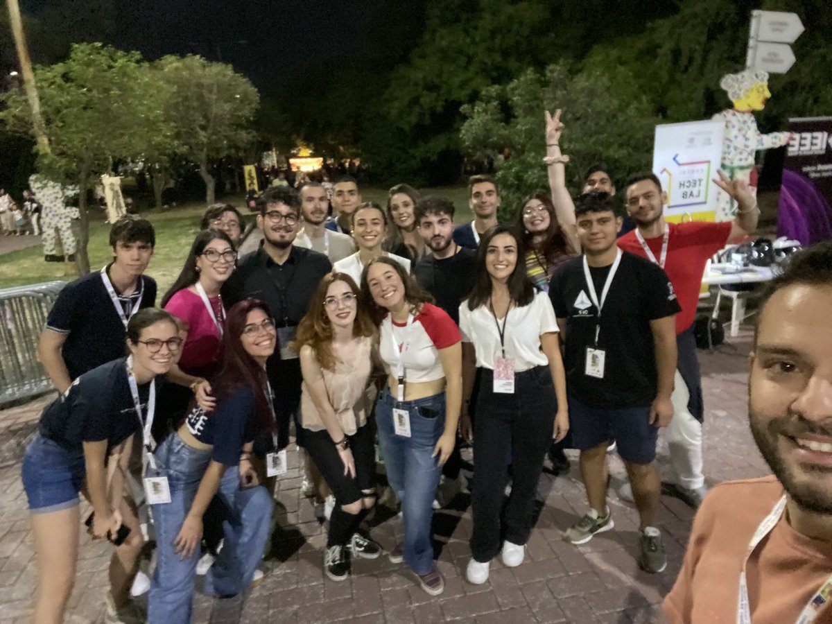 XanthiTechlab's tweet image. Our mini Tech Festival was more than creative! Many thanks guys! @TEDxDUTH #ieeeduth @duthrobotics #dmaduth