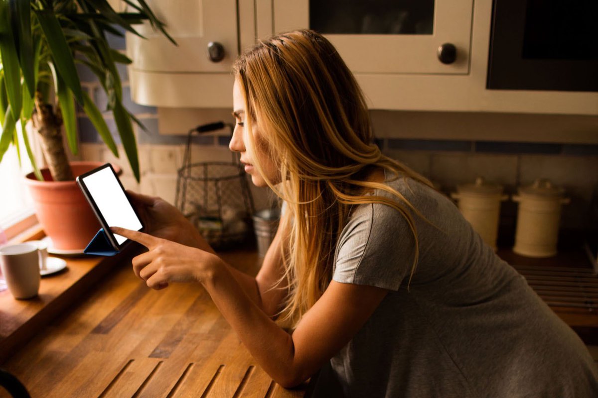 #smarthome 
Maneja la iluminación de tu casa desde el móvil. Te lo contábamos en el #blog, y ya están disponibles en nuestra tienda: bombillas y accesorios #wifi 

keisu-shop.com/blog/keisu_blo…

#home #luz #decoracion #interiorismo #casa #iluminacion