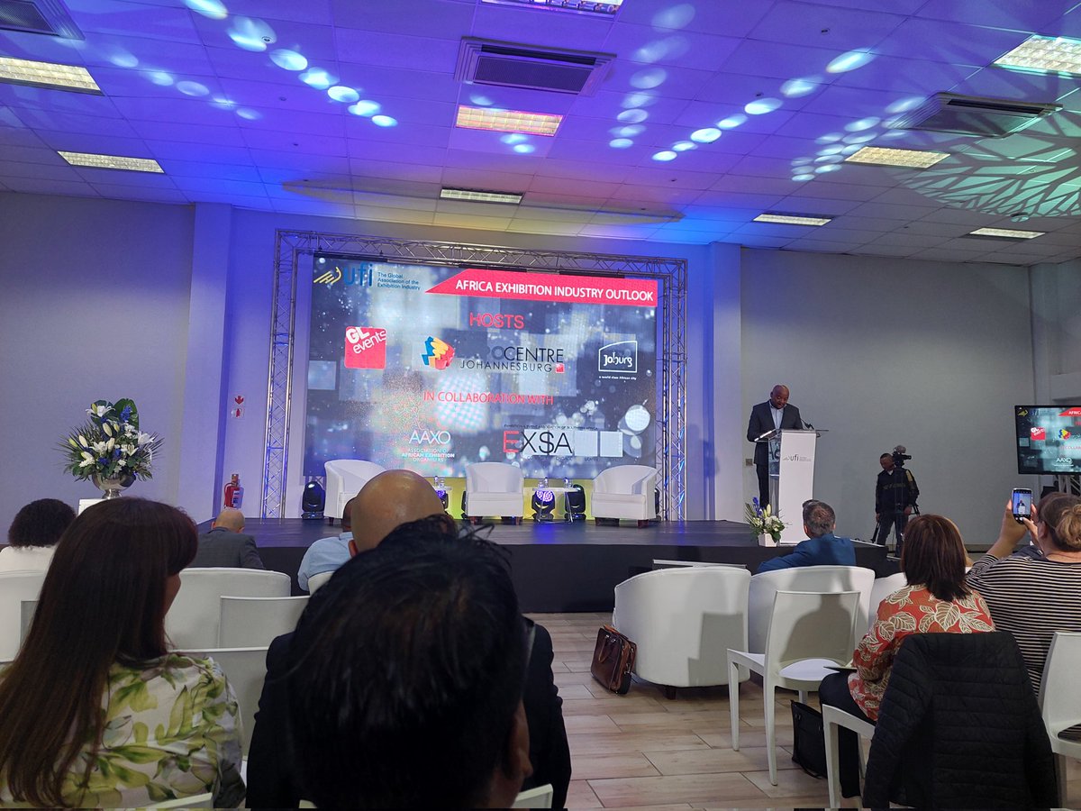 Africa Exhibition Industry Outlook programme has officially started. Delivering the welcome note is Thandubuhle Mgundwa, Executive Head - Tourism Strategic Services.

#africaexhibitionoutlook #UFI #gleventsouthafrica