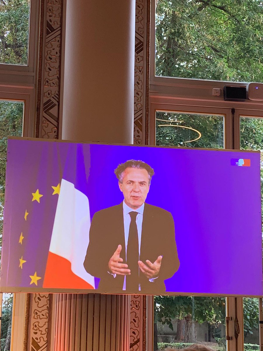 cyrilluneau's tweet photo. .@orange en route pour "Accompagner les territoires dans l'appropriation des techno. de sobriété L'écologie constructive qui rassemble"..."c'est celle que vous mettez en œuvre et c'est celle dont nous avons tous besoin" @ChristopheBechu @HUBInstitute #CitiesSummit22 #Smarticity https://t.co/nYyyYDoHh9
