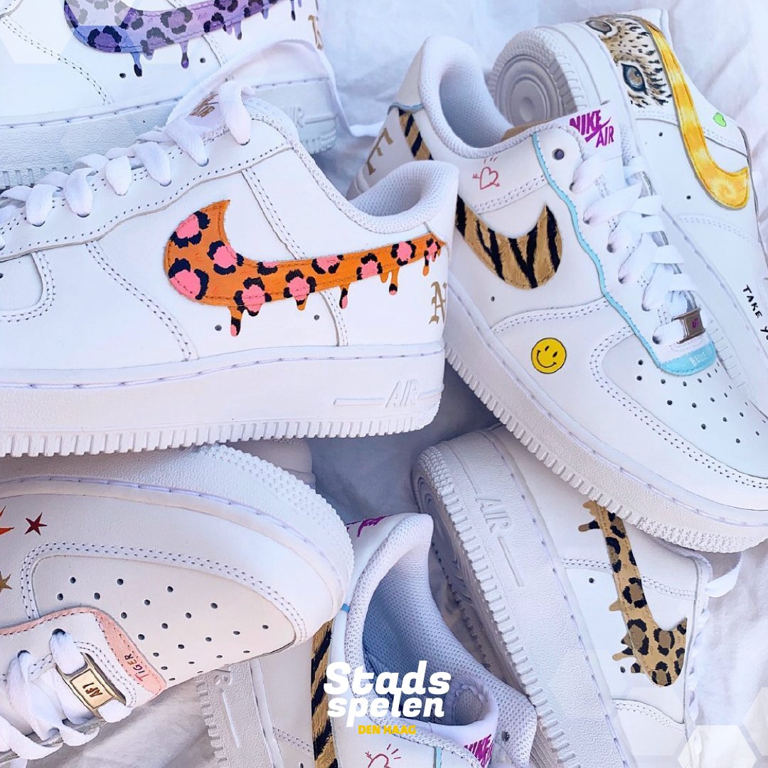 StadsspelenDH's tweet photo. Er is genoeg te doen tijdens de Stadsspelen:
👟 Neem jouw sneakers mee &amp; laat ze customizen
🎮 Doe mee met een FIFA toernooi
🚴 Laat je fiets gratis opknappen door Stichting Leren Doen

Meer info via: https://t.co/NgOj1QzdeX

#stadsspelen #denhaag #sportcampus #zuiderpark https://t.co/JzuE50xt0C