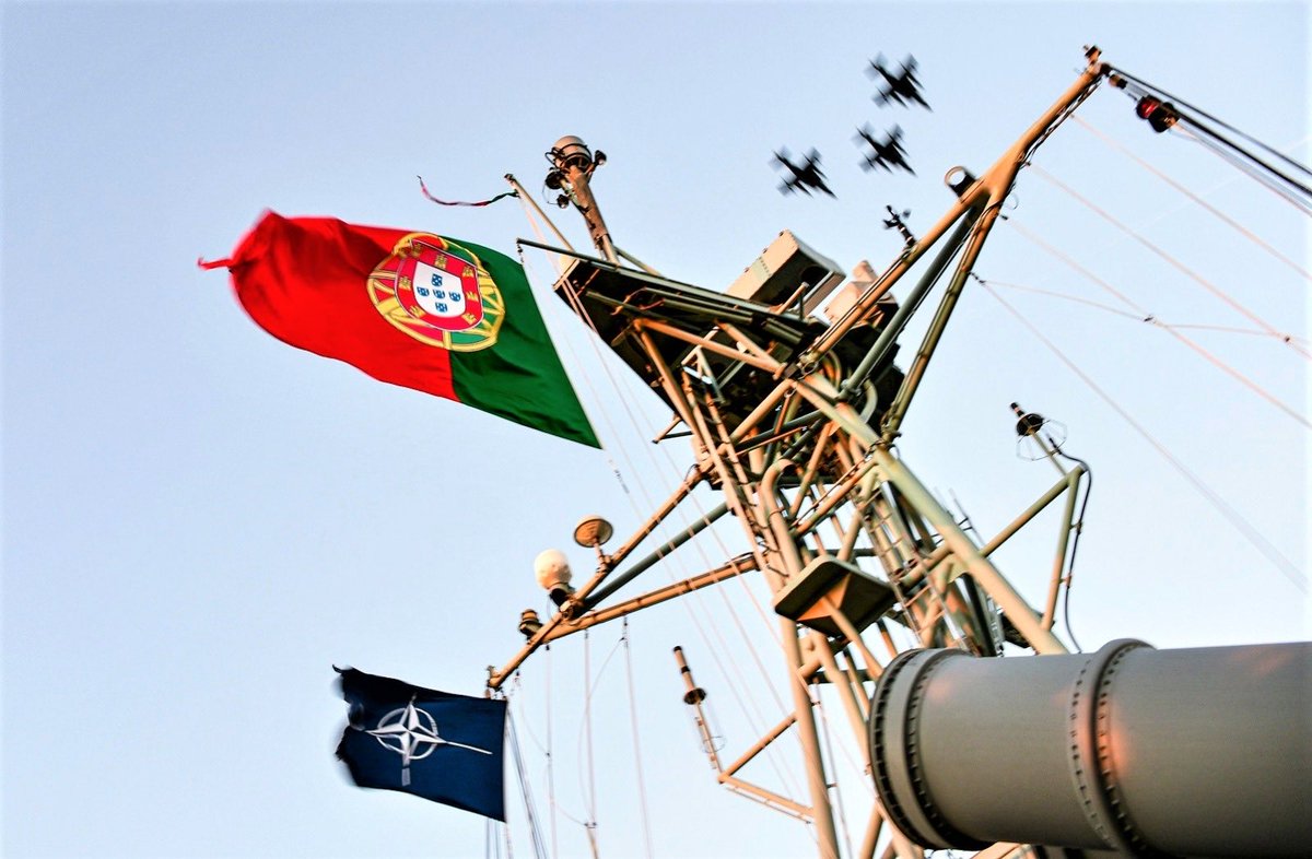 politica_defesa's tweet photo. The 🇵🇹 frigate Corte-Real and its garrison of 177 military personnel, currently deployed to @NATO Naval Force @COM_SNMG1, recently took part in an #AmphibiousExercise with Allies in the #Baltic Sea to foster interoperability and reinforce #NATO's defensive capability. #WeAreNATO https://t.co/0thoGk4ZAd