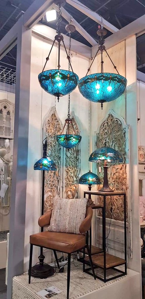 MAngemermin's tweet photo. Une jolie ambiance bleutée
#LUMIÈRE
#CHRISTAL https://t.co/27wmUE3b8y