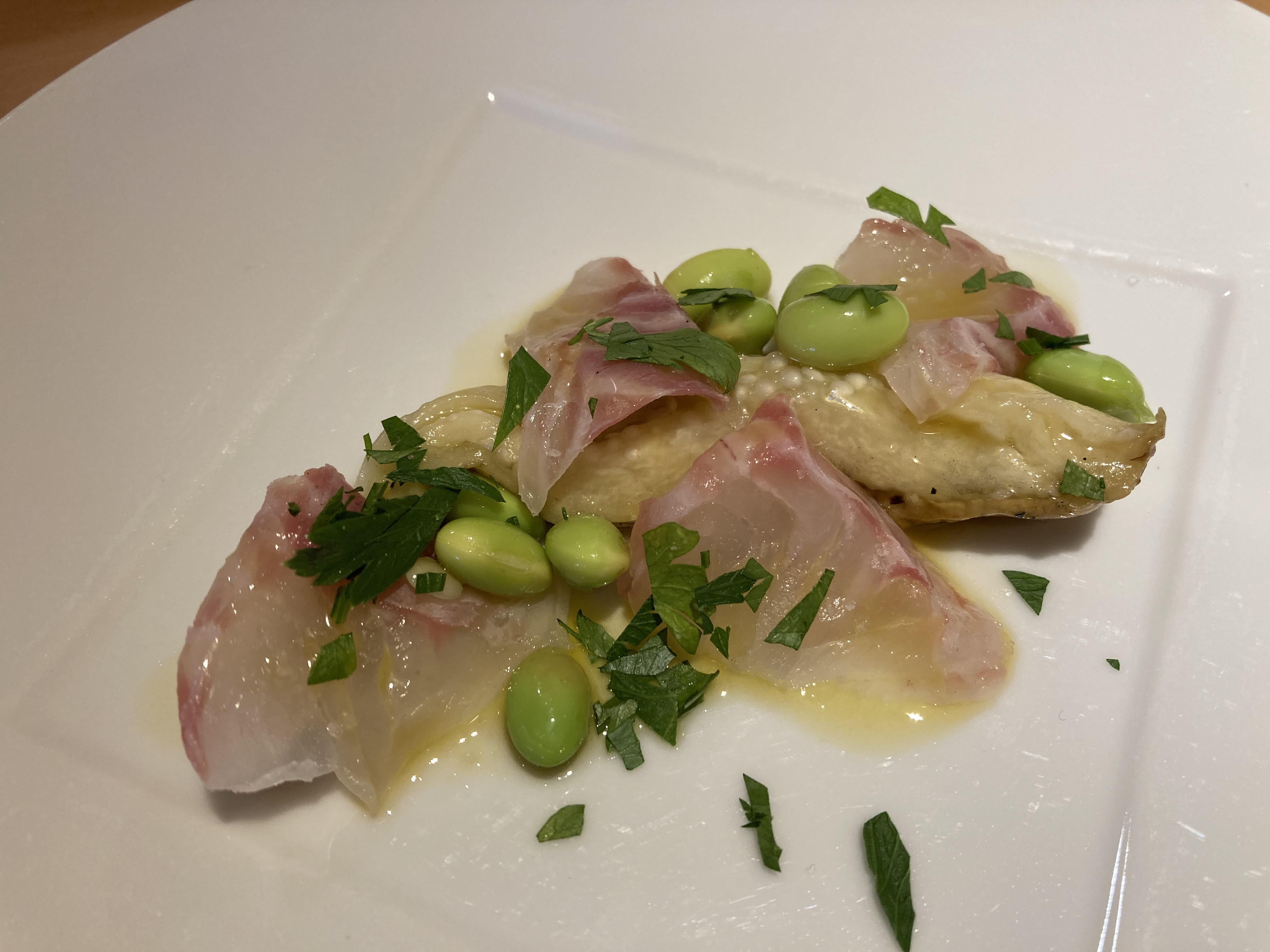 Ryochi Hirata ご近所イタリアンa Due Passiさんでランチ ハタのカルパッチョ タコのサラダ たっぷりキノコのクリームソース ドルチェ盛り合わせ 今日も美味しく頂きました 岐阜 大垣 イタリアン ランチ アドゥエパッシ