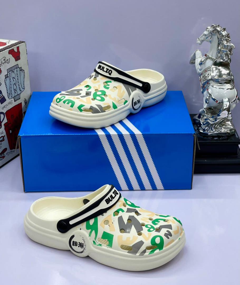 bennyyo_stores's tweet photo. CROCS~ Their Benefits 🥰😍

1. LIGHTWEIGHT

N17,000 https://t.co/aOAY55Mtir