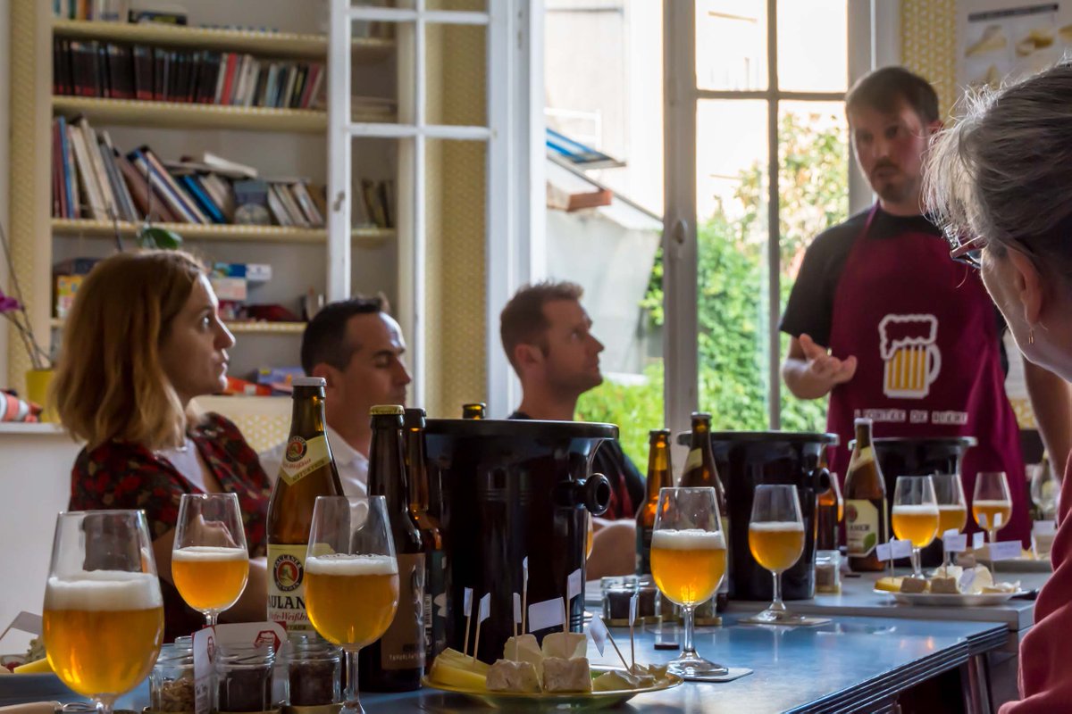 🍺 INITIATION À LA BIÉROLOGIE 🍺
Le mardi 25 octobre, Paul Thery, biérologue de la brasserie A portée de bière investira Le Camji pour un atelier initiation à la biérologie. Un atelier ludique et pédagogique pour percer le mystère de la bière artisanale.