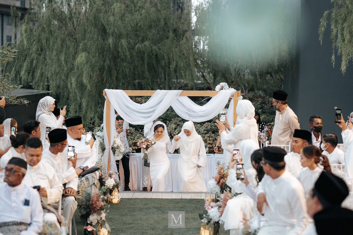 weddingbytaema's tweet photo. The Solemnisation of @HermyRahim &amp; @Hannaaimes 🤍 #HermyfoundHanna

OP: @mangotouch https://t.co/680vyiVVxB